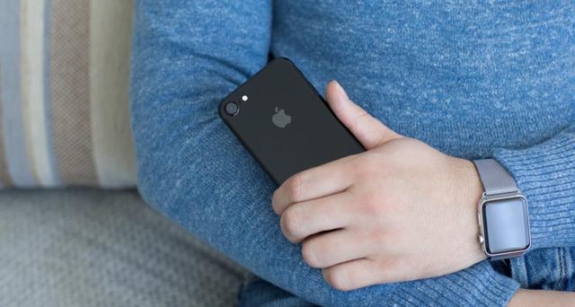 研究稱iPhone用戶往往比Android用戶更膚淺