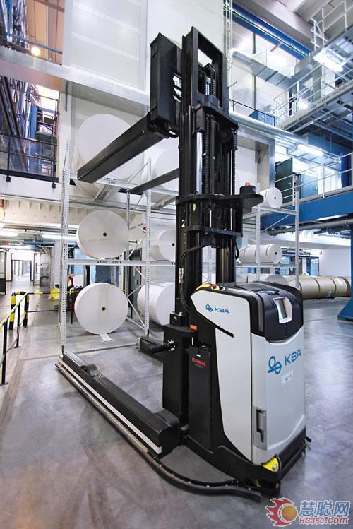 Patras A：從卡車坡道到廢品收集箱的自動(dòng)化操作 