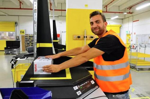 連貨物打包都不放過 機(jī)器人搶飯碗要無差別化了？