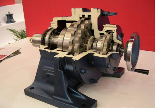 工業(yè)機(jī)器人拉動(dòng)市場(chǎng)需求 <a href=http://www.zwbjp.com.cn target=_blank class=infotextkey>減速機(jī)</a>行業(yè)集中度將提升