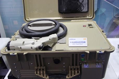 鋰電業(yè)績分化加?。荷嫌瘟裂?，下游慘淡